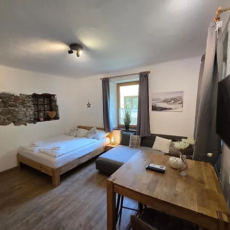 Ski-n-lake Apartman